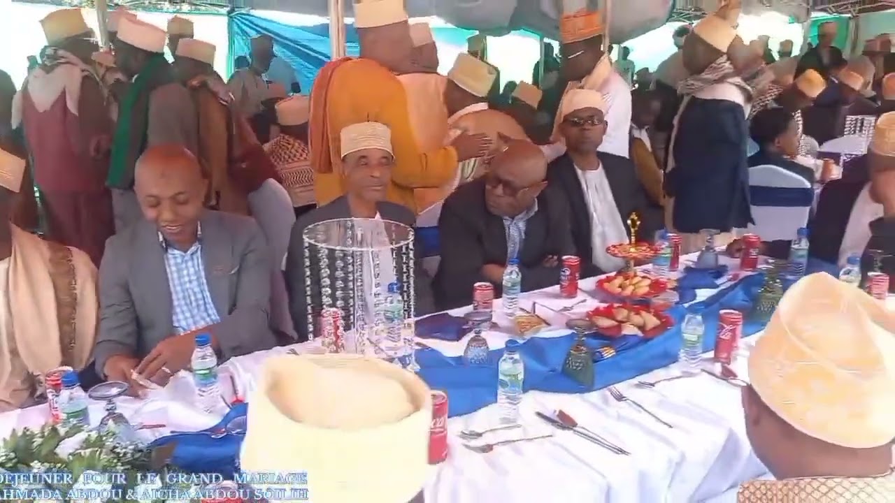 DÉJEUNER POUR LE GRAND MARIAGE AHMADA ABDOU ZOUBEIR & AICHA ABDOU SOILIH SAMBA MBEPVONI 