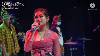 Download Lagu Dangdut belahan DADA bikin penonton crott di luar... Download Lagu Dangdut belahan DADA bikin penonton crott di luar...