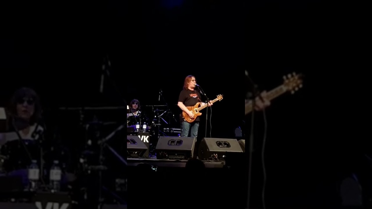 Владимир Кузьмин Концерт в Котласе 2022 - YouTube