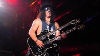 Slash 'Civil War' Minneapolis,Mn 10/7/15 HD