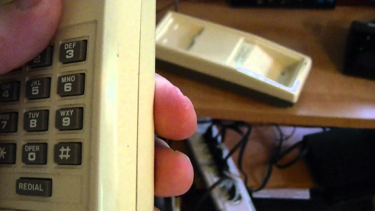 Vintage collection of old cordless ph/ones