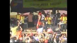 Gantung - Novi Andarista. Sera