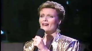 The Morning After ~ Maureen McGovern - Live 1988 (subtitulada) chords