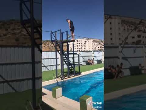 حركات قفز روس احتراف سباحة