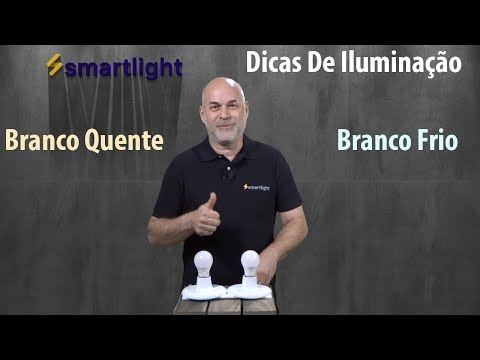 Vídeo: Qual é a diferença entre luzes brancas frias e luzes brancas quentes?
