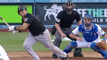 PIT@LAD: Alvarez lines a single to score Cutch