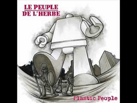 le peuple de l'herbe - plastic people