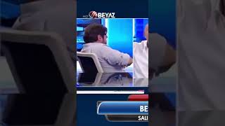 Küpe Muhabbeti Sırasında, Gülme Krizine Giren Rasim Ozan.