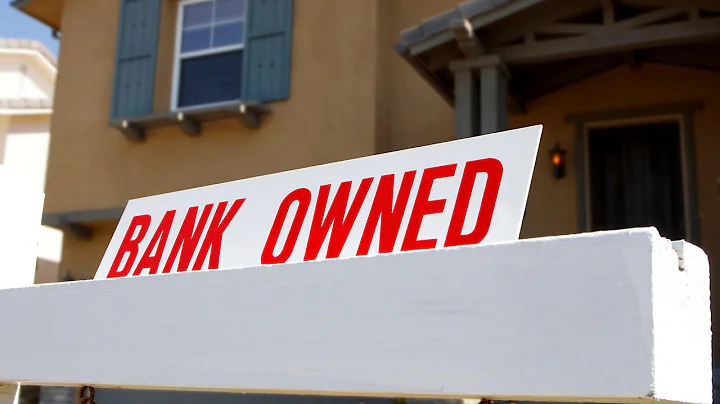 Alumnus Fights to Stem Tide of "Robo-Signer" Foreclosures