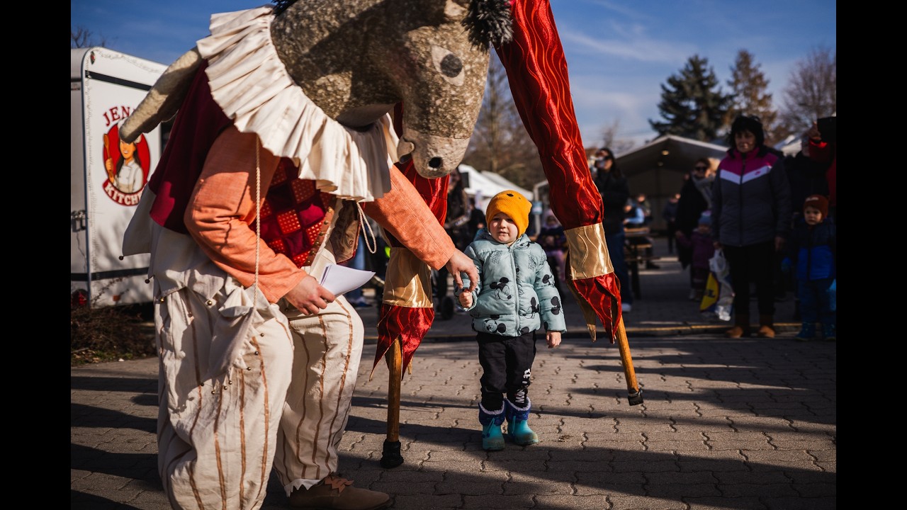 HÍVOGATÓ - tavaszváró forgatag Biatorbágyon