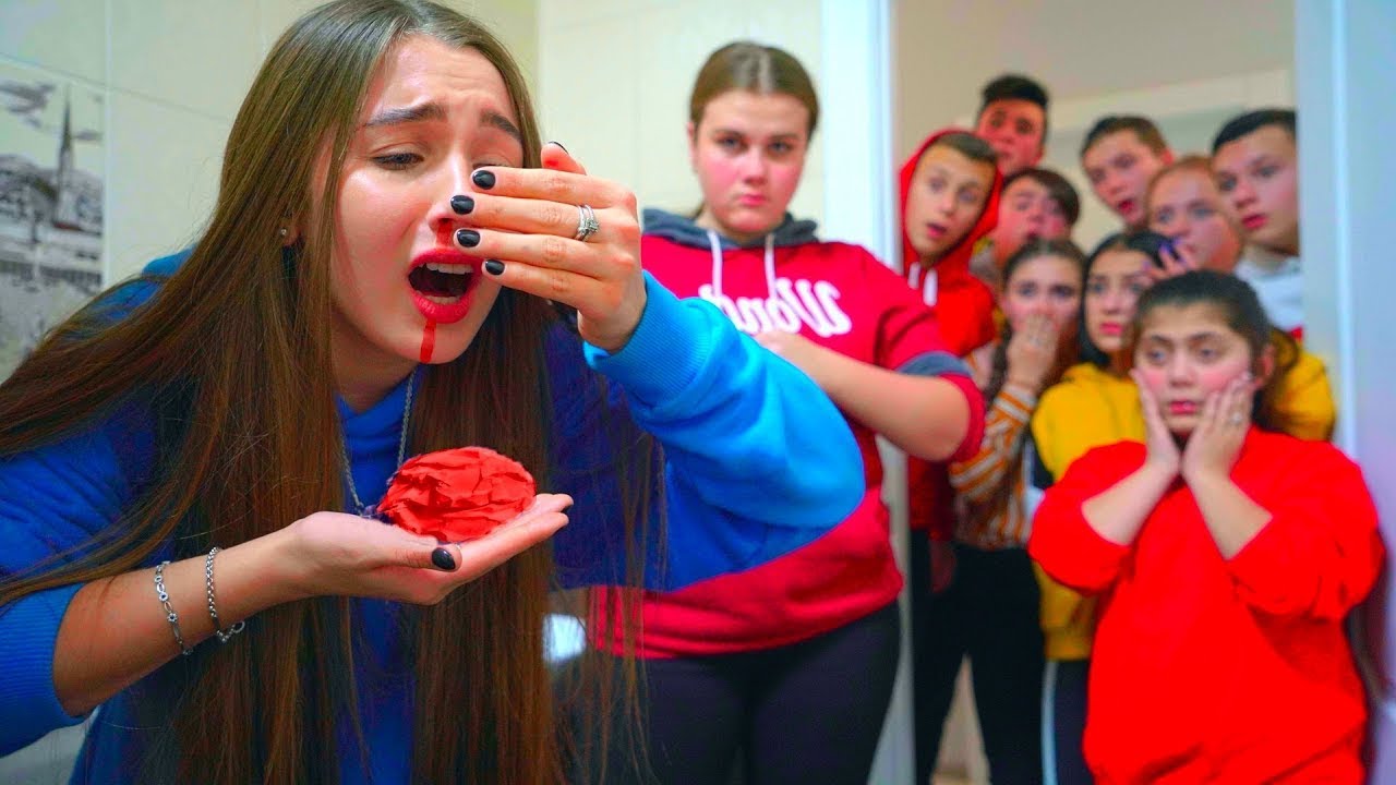 ZÚČTOVÁNÍ VE ŠKOLE! Diana a Marushko se pohádali kvůli chlapovi | Diana a přátelé