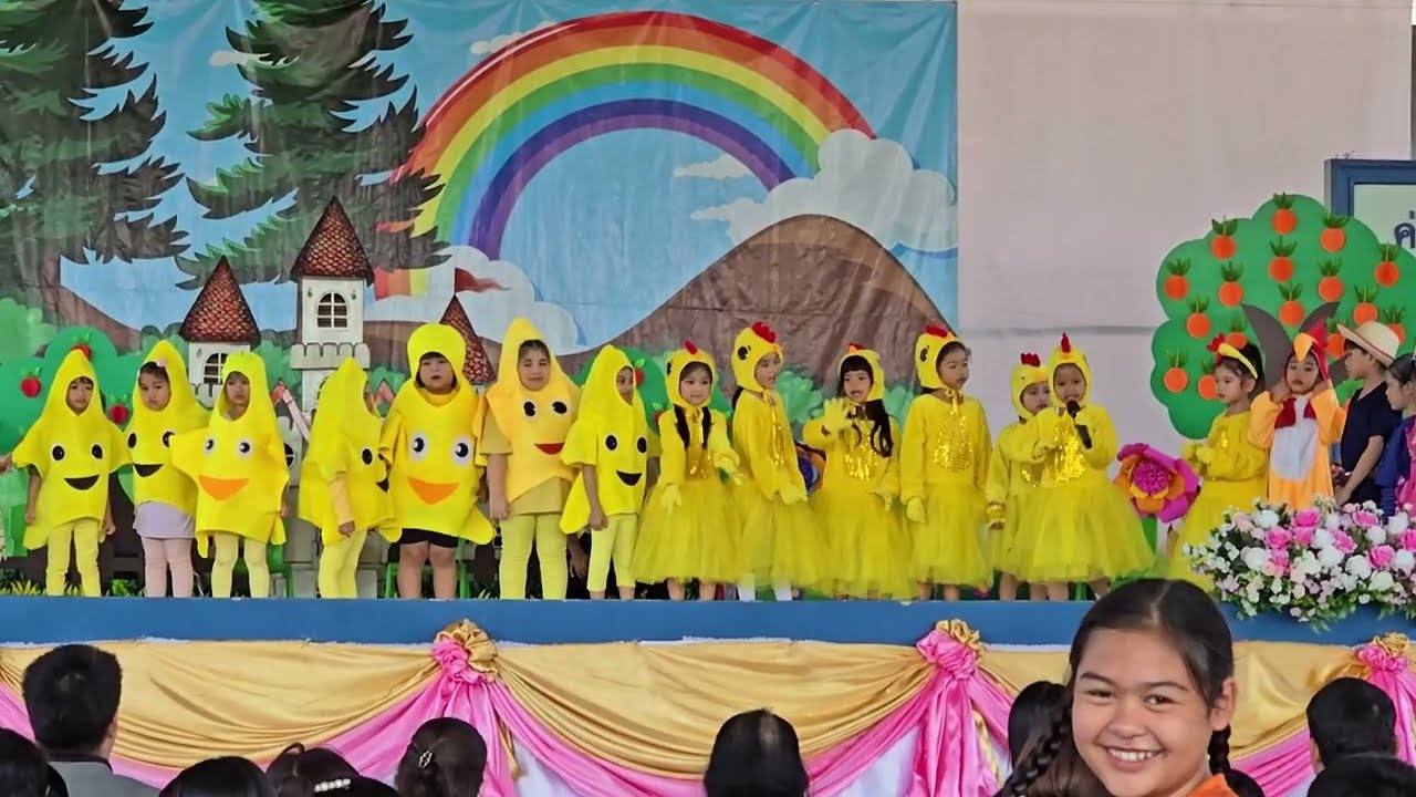 Smart 2 : The Mother Hen and Her Seven Chicks