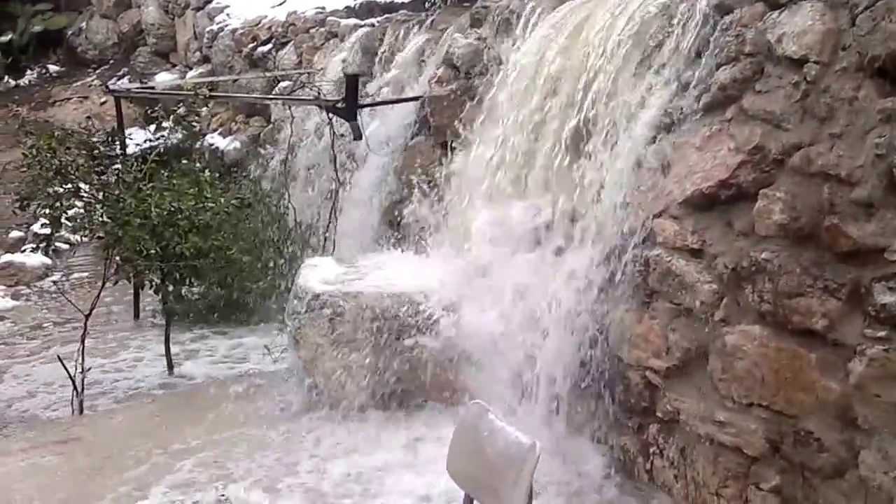 ثلوج وسيول إذنا 14 12 2013