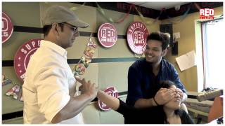 Akshay Kumar and Tamannaah playing pranks on RJ Malishka. Hilarious!