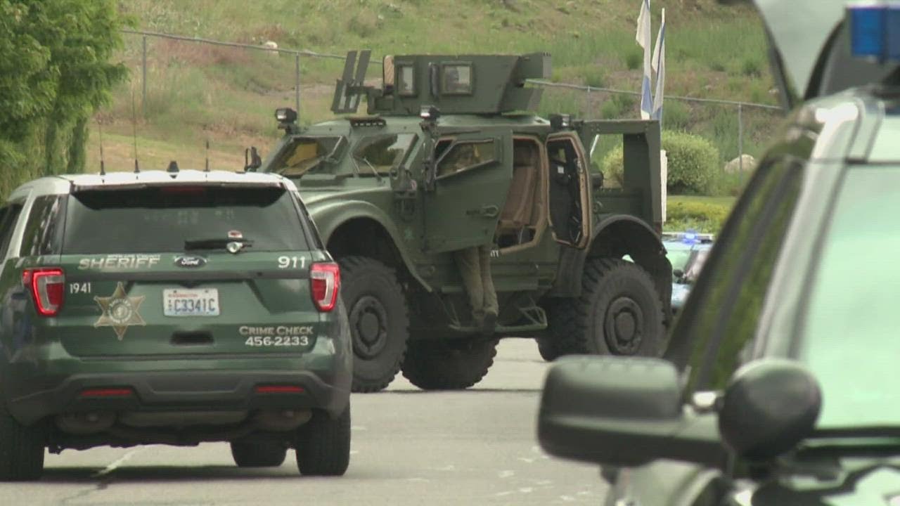 Suspect in custody after hours-long standoff at Spokane Valley ...
