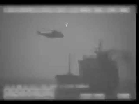 الفيديو الذي بثته القيادة المركزية للجيش الامريكي وتحدثت عن قوات إيرانية في اعتلائها سفينه مدنية