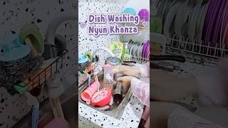 Dish Wasing // So it doesn't pile up, wash the dishes right after eating 🍽️🧼💦