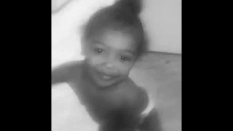 Baby girl dancing to trey songz