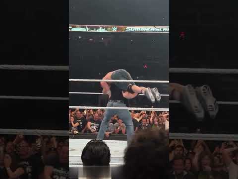 لحظة هجوم بروك ليسنر على جون سينا في سمرسلام 2025