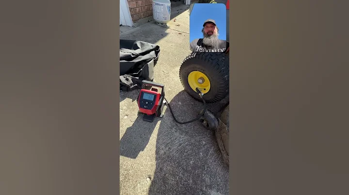 Milwaukee M12 Air Inflator with Add On Air Chuck