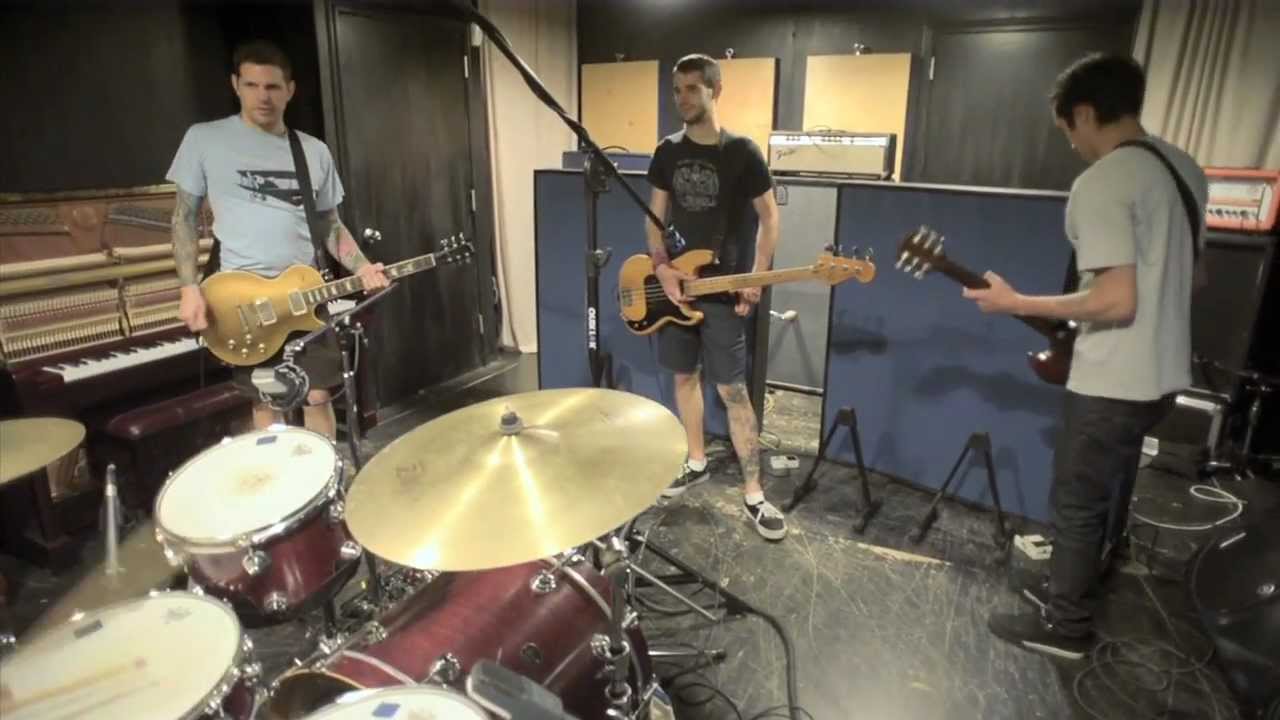 Guarda Comadre - Cold Rain su YouTube Guarda Comadre - Cold Rain su YouTube