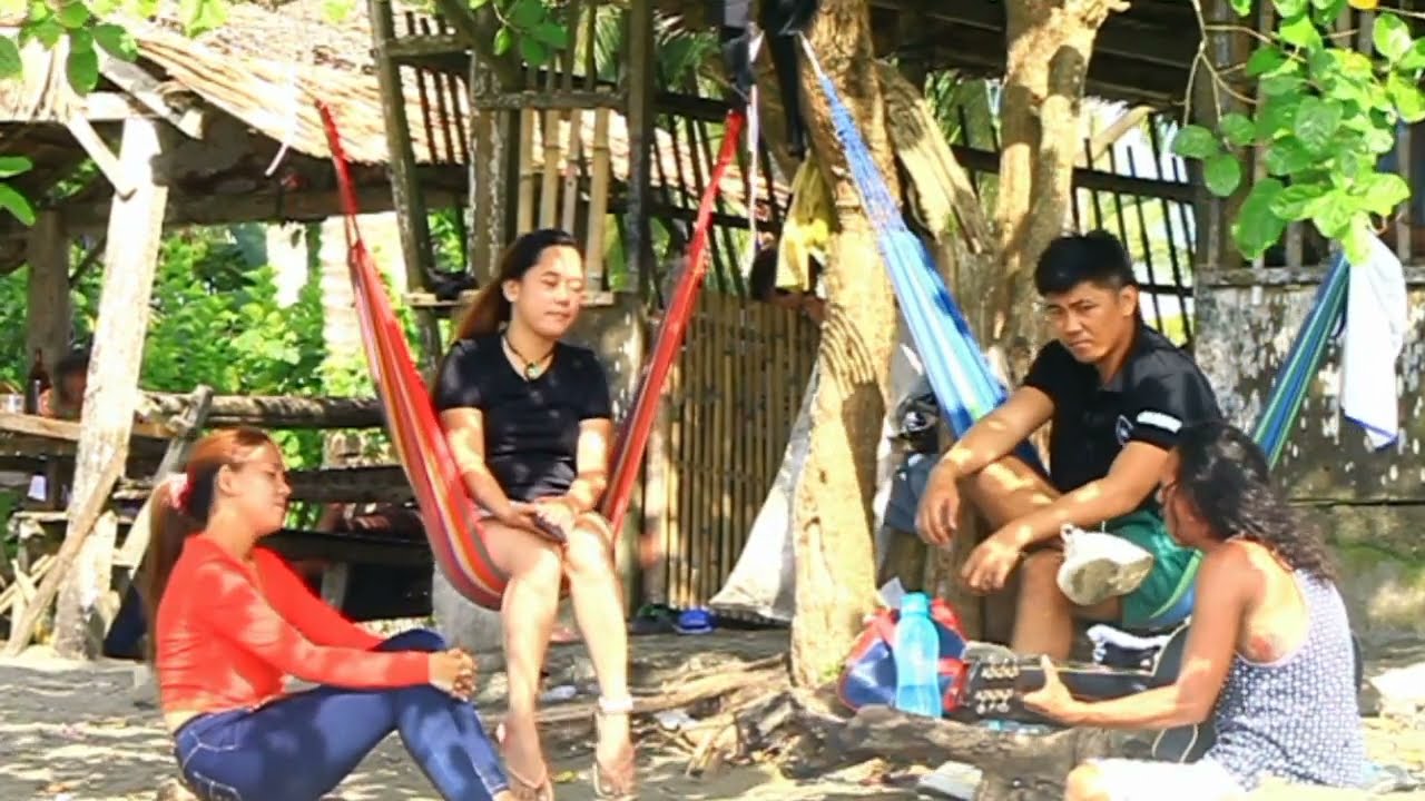 TAONG GRASA SERENADING PART 1|PUBLIC PRANK)Titig na Titig si ate @pasawayvlog6325@lilibetheden2826