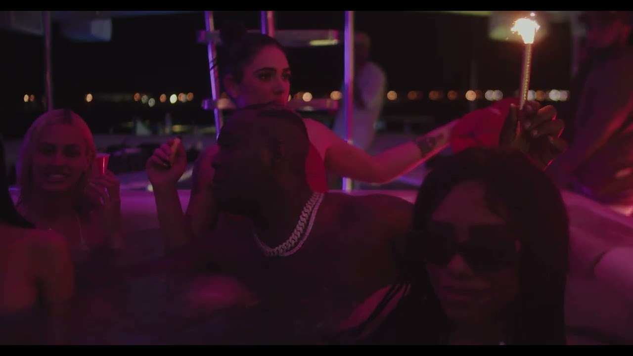 Watch Chocolate Mc - Sin Carnet (official visualizer) on YouTube Watch Chocolate Mc - Sin Carnet (official visualizer) on YouTube