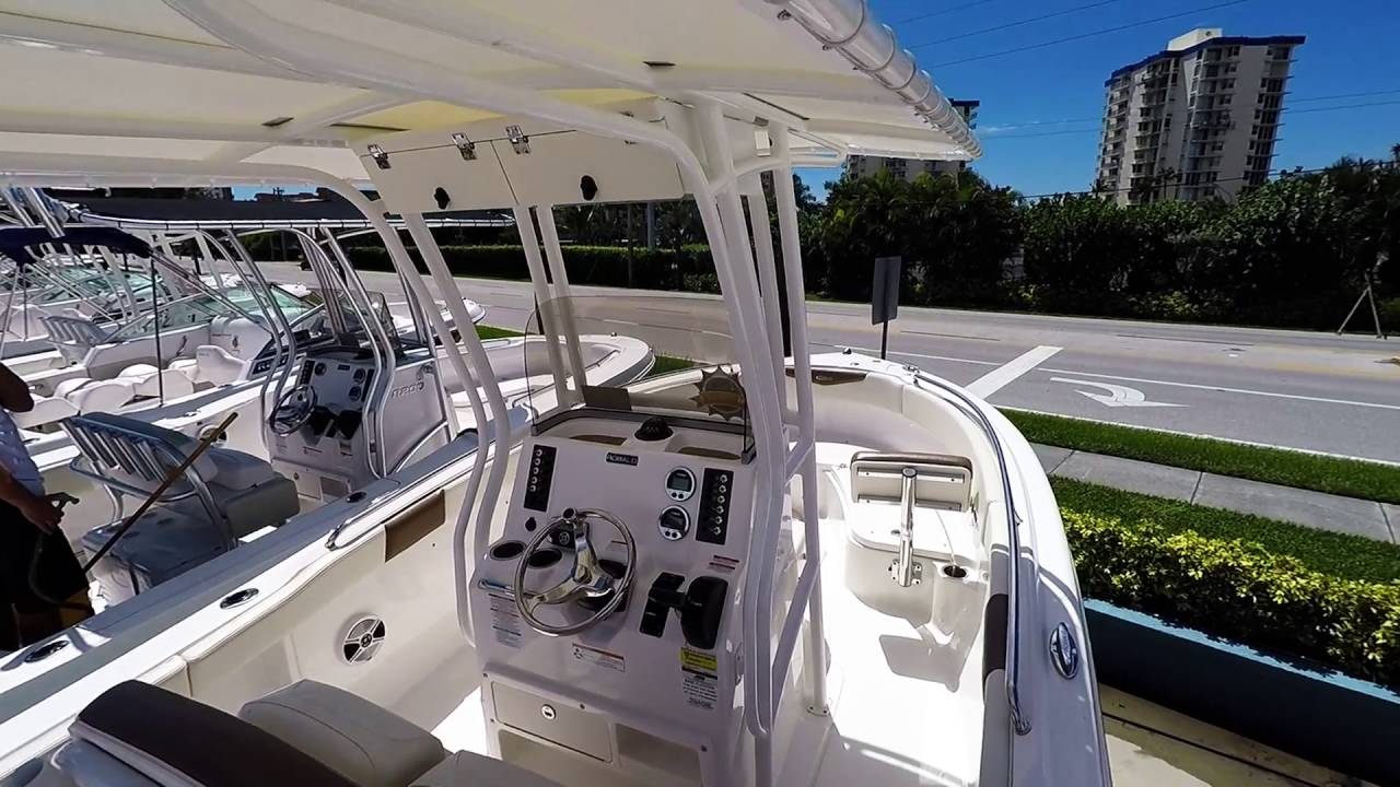 Robalo 2017 R222 ES - YouTube