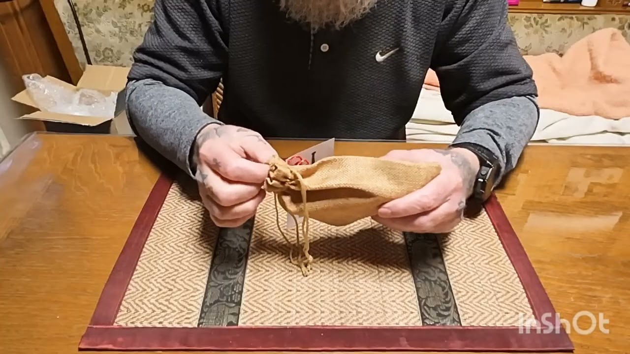 Auspackvideo: Wolfram Benz Pipe