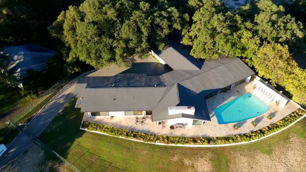 203 Lakeridge, San Antonio, TX 78229 | Definitive HDR Luxury Walkthrough Video