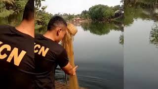 Belajar menjala ikan di Setu Pengasinan depok,lumayan juga dapat ikan Mujaer part1