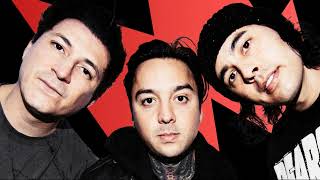 Pierce the Veil - Emergency Contact (audio) Resimi