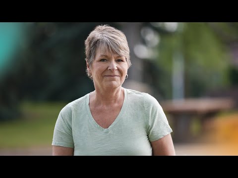 Learn how Anne-Marie quit smoking (Described video)