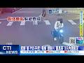 【每日必看】禿頭男"戴髮片"偷PS5手把! 電梯內"掀髮片"變裝全都錄! 20260517
