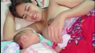 23 Beautiful Mummy Breastfeeding Her Baby