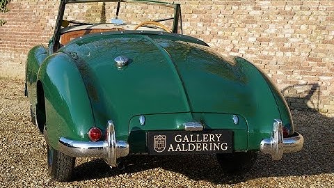 Blender 3D Modelling tutorial of a 1950-54 Jowett Jupiter Part 8 More Refining of the Base Mesh