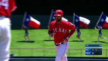 KC@TEX: Mazara belts a two-run homer to right