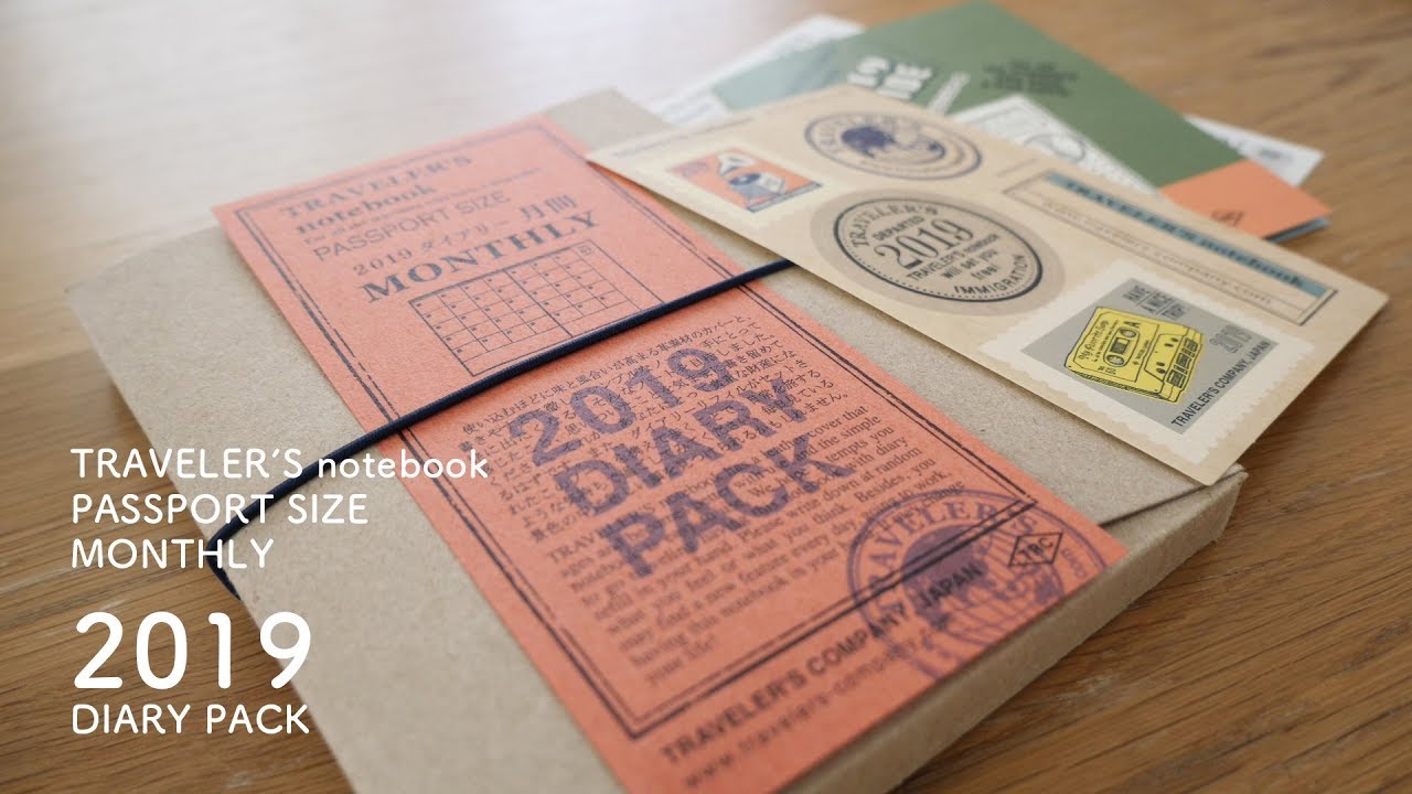 TRAVELER'S notebook PASSPORT SIZE 2019 MONTHLY トラベラーズノート パスポートサイズ