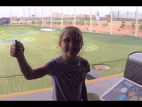 Video: Topgolf in Arizona: Klimatisierter Golfspaß