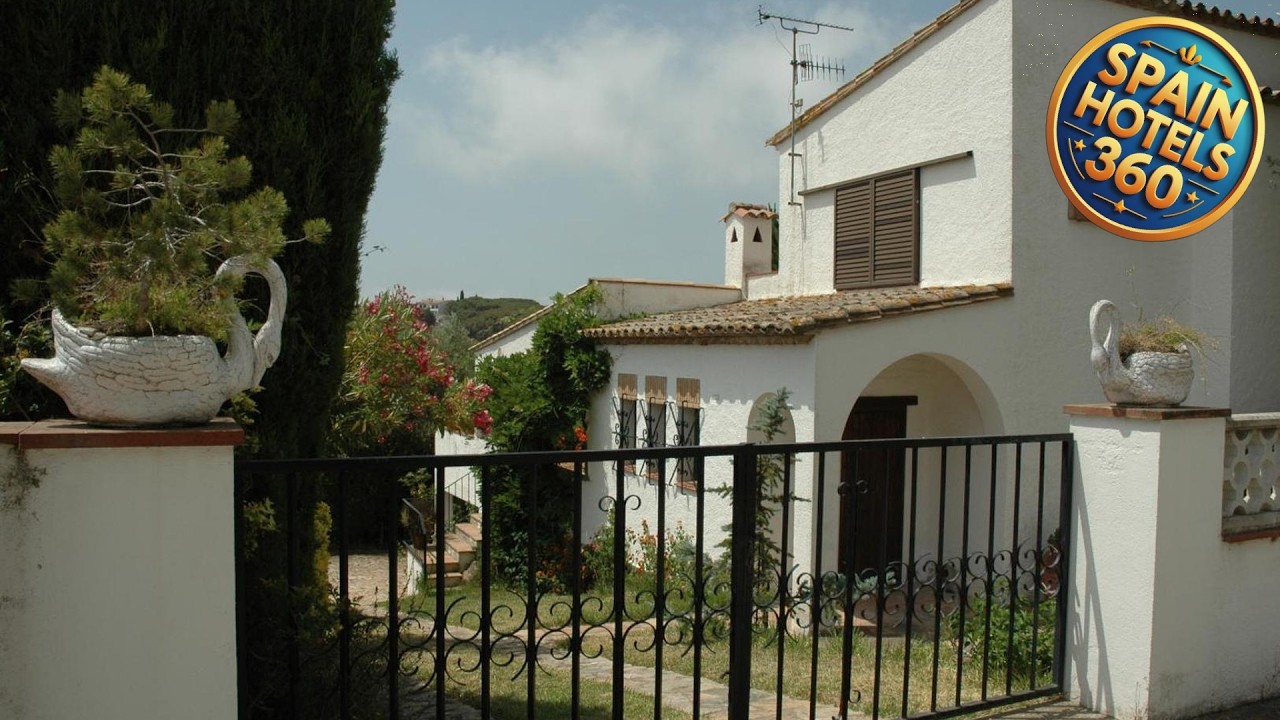 Xicu Moner-Platja d'Aro-Costa Brava | Santa Cristina De Aro, Spain | Hotel Review 🏩