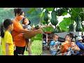 A single mother harvests pumpkins and builds a new farm.