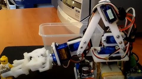 Building a Robotic Arm Using Only SG90 Servos with gripper