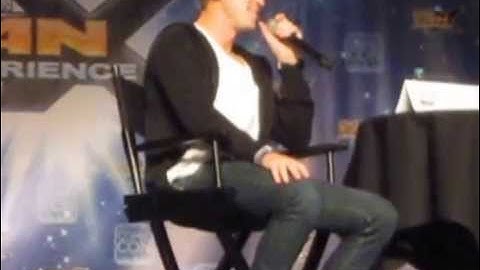 Tom Felton talks wearing Gryffindor