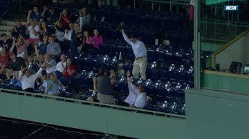 MIN@BOS: Fan behind the plate catches foul with glove