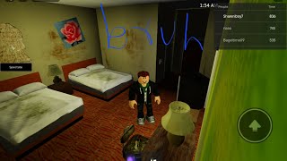 Staying in the worst hotel is Roblox ;Bad idea;