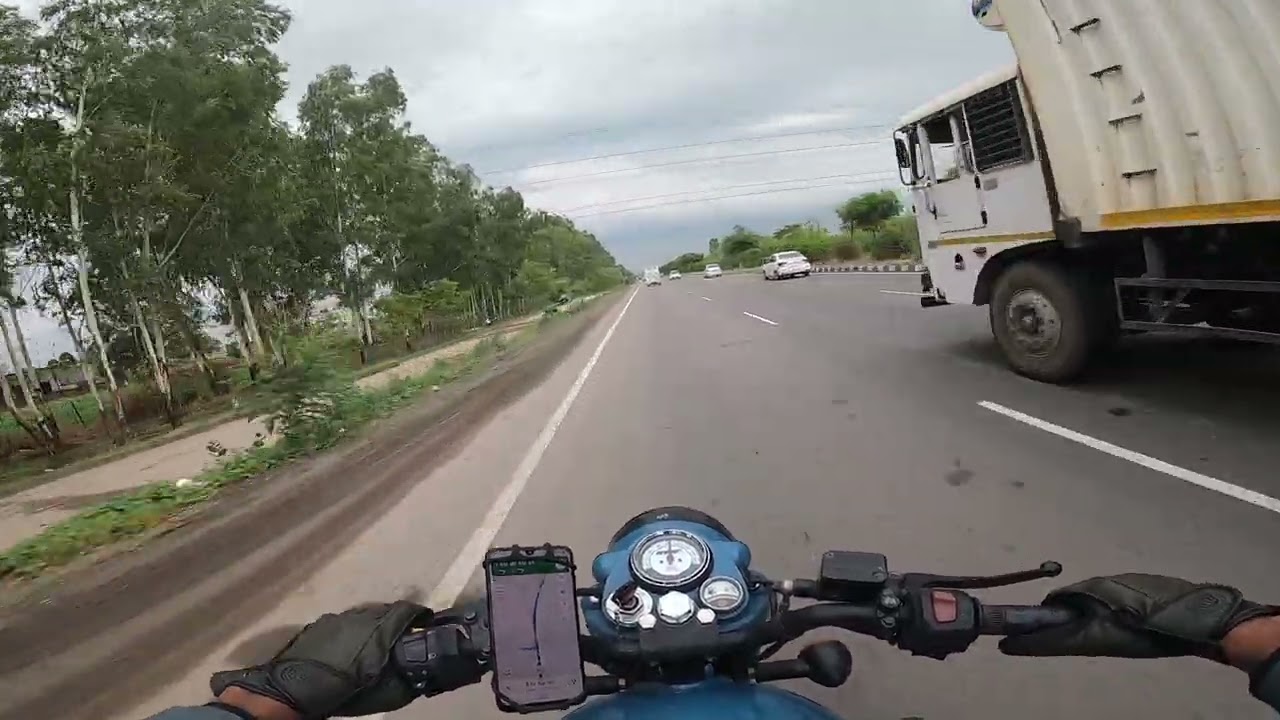 Epic Post-Rain Ride on NH44 | Cold Breeze & Thunder Clouds 🌬️🏍️
