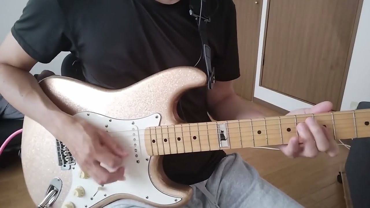output 4_トモ藤田 著_3音でギターを制覇するトライアド・アプローチ