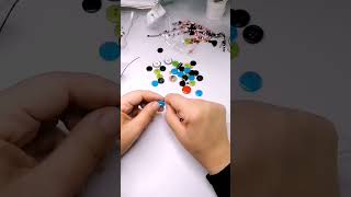 TUTORIAL 👆Cómo hacer una Pulsera de hilo chino con Botones #zotycraft