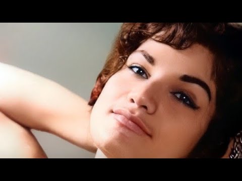 الهه مه رویان شناگر