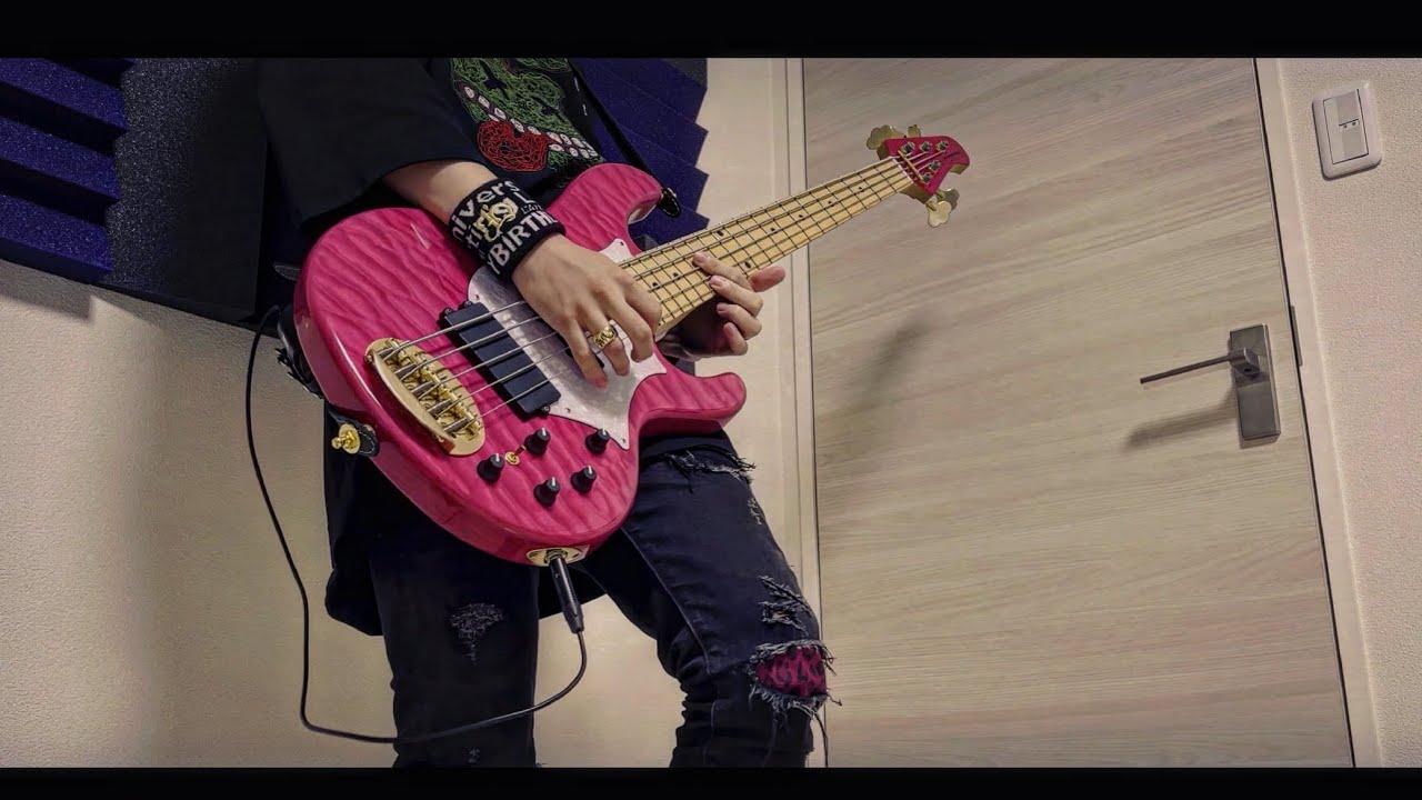 L'Arc-en-Ciel → ROUTE666 bass cover【2015 L'ArCASINO】 - YouTube
